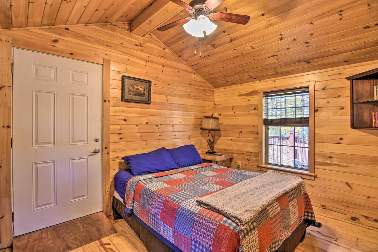 Rural Cabin Hideaway With Fire Pit And Mtn Views! Parsons المظهر الخارجي الصورة